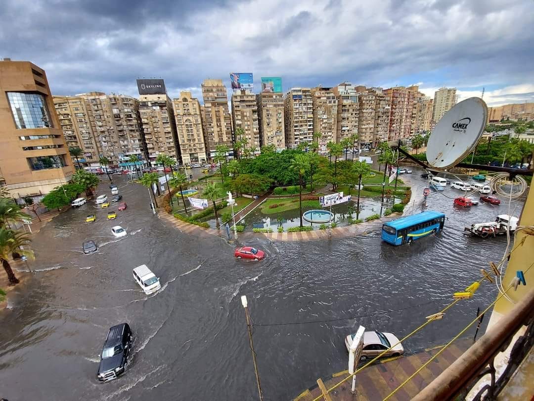 صورة من مصر اثر المخفض الجوي